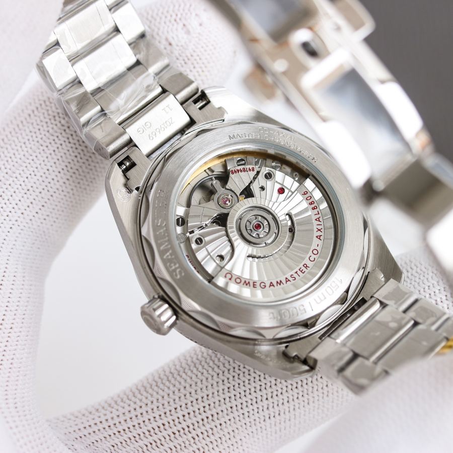 Relojes Omega VS New Omega Railmaster Aqua Terra 38 — photo 7