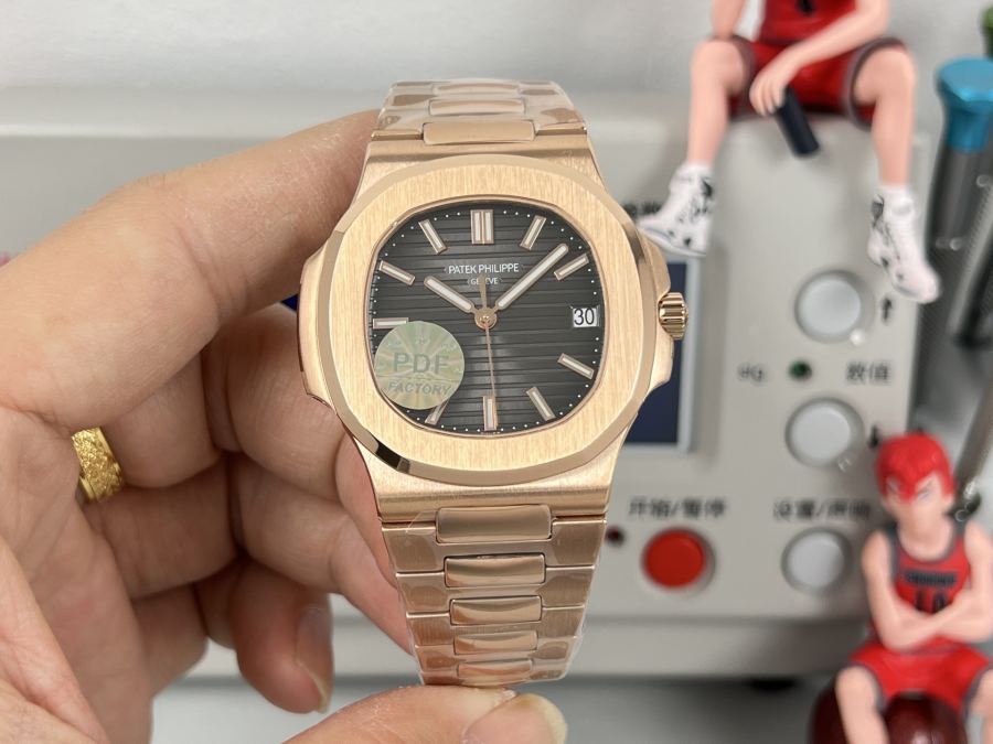 Patek Philippe Watches PATEK PHILIPPE】Patek Philippe 5711/1 A PDF factory replica 5711 — photo 2