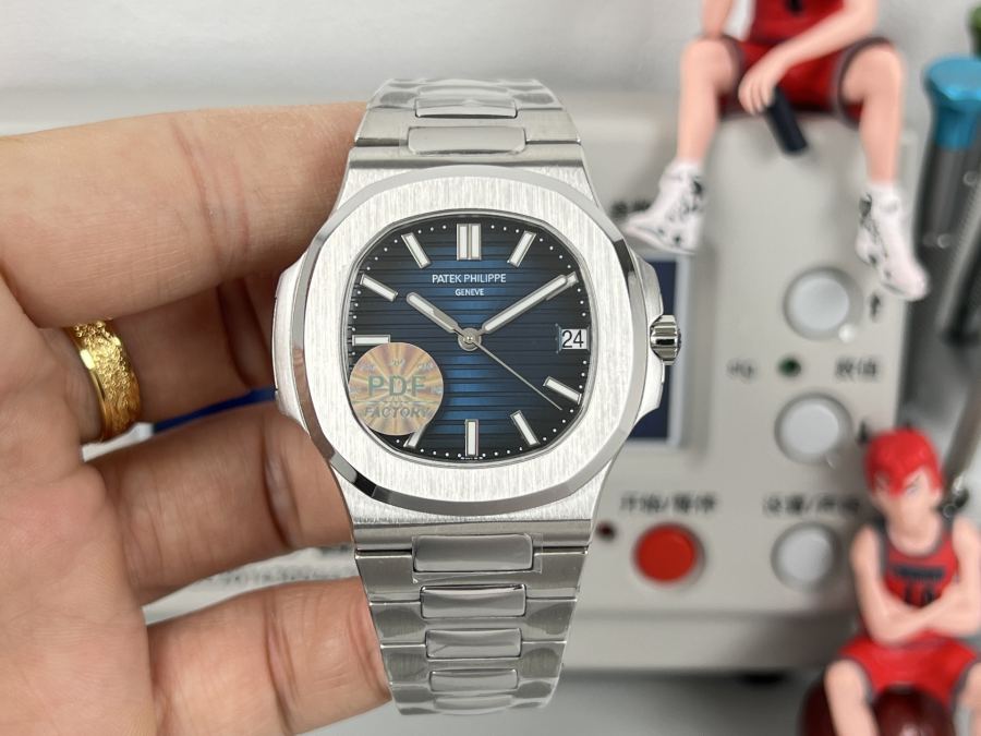 Patek Philippe Watches PATEK PHILIPPE】Patek Philippe 5711/1 A PDF factory replica 5711 — photo 2