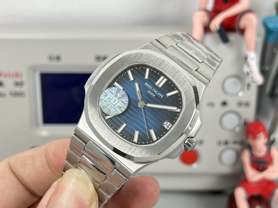 Patek Philippe Watches PATEK PHILIPPE】Patek Philippe 5711/1 A PDF factory replica 5711 — photo 3