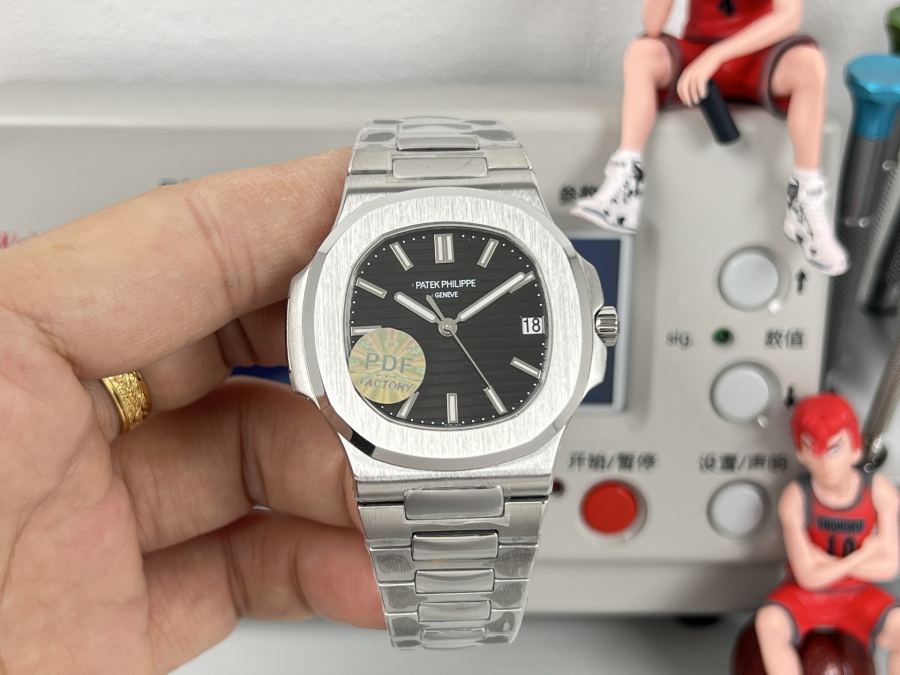 Patek Philippe Watches PATEK PHILIPPE】Patek Philippe 5711/1 A PDF factory replica 5711 — photo 2