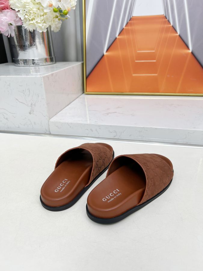 Gucci women's shoes GUCCI 2025 New GG — AAA Quality Replica — photo 3