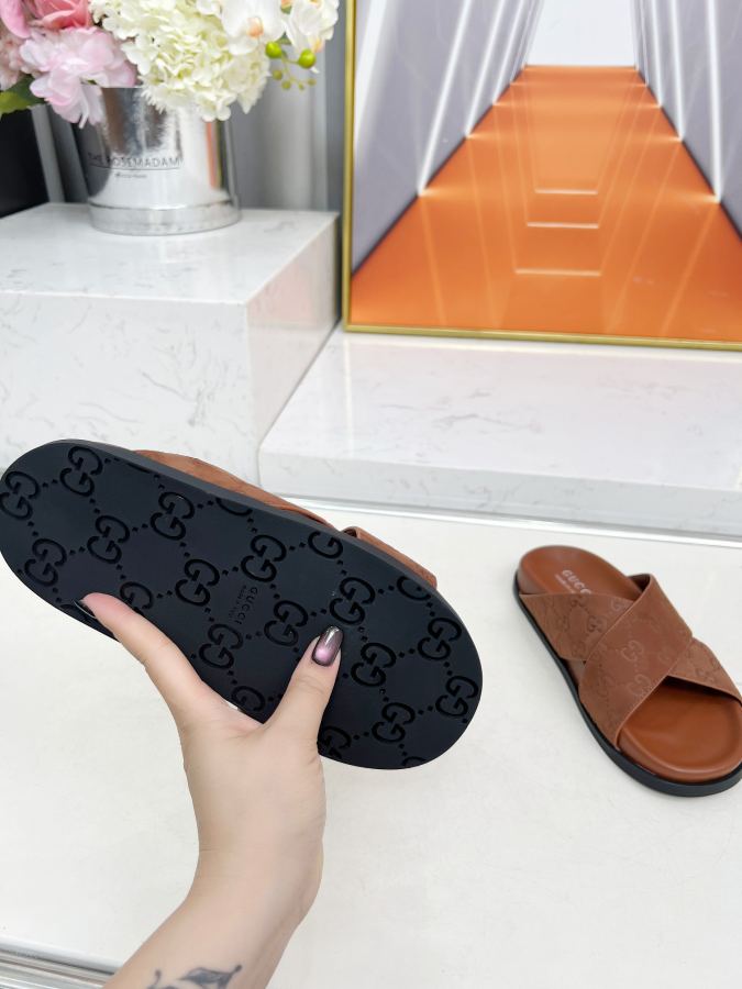 Gucci women's shoes GUCCI 2025 New GG — AAA Quality Replica — photo 6