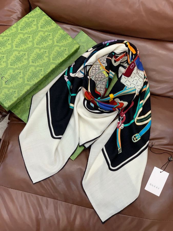 gucci scarf Gucci 140 double-sided velvet shawl — AAA Quality Replica — photo 5