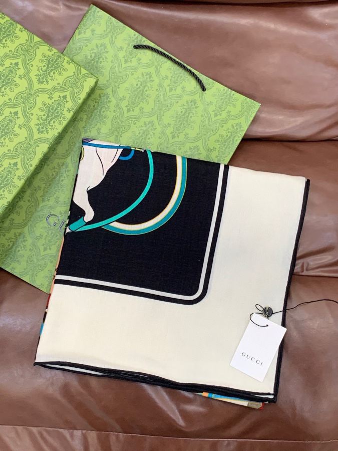 gucci scarf Gucci 140 double-sided velvet shawl — AAA Quality Replica — photo 3