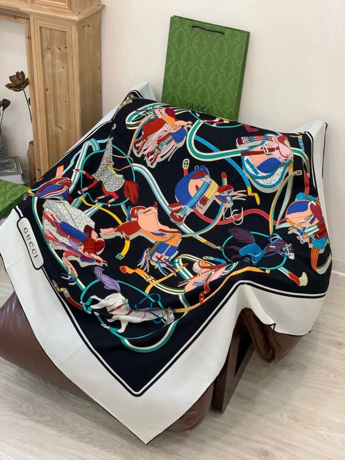 gucci scarf Gucci 140 double-sided velvet shawl — AAA Quality Replica — photo 7