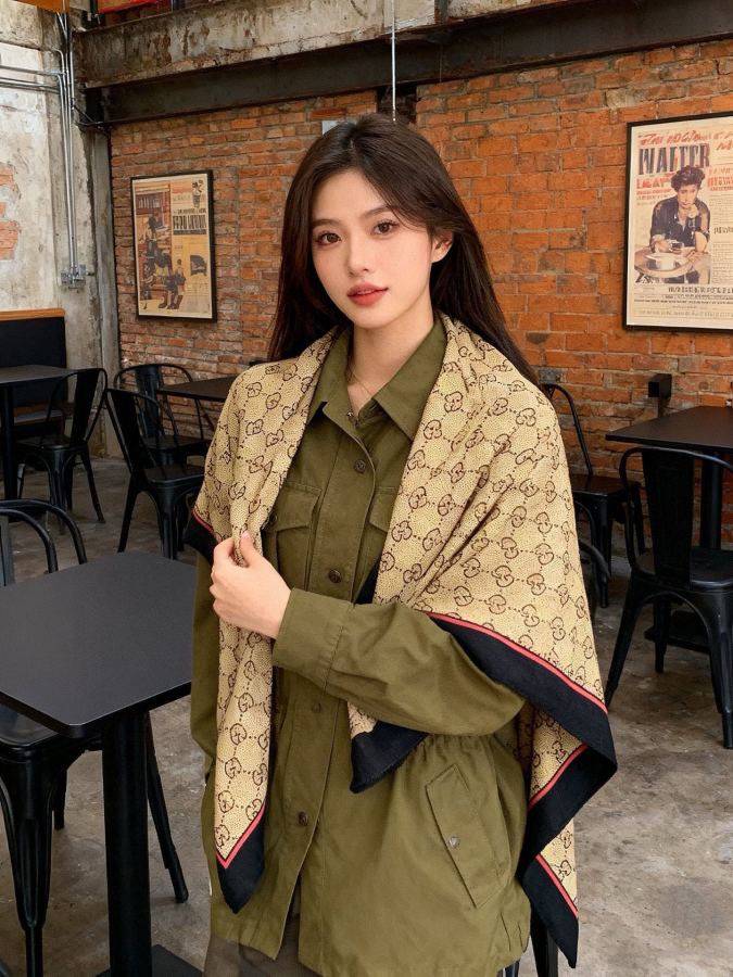 gucci scarf Gucci 140 double-sided velvet shawl — Premium Replica