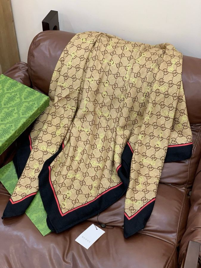 gucci scarf Gucci 140 double-sided velvet shawl — Premium Replica — photo 4
