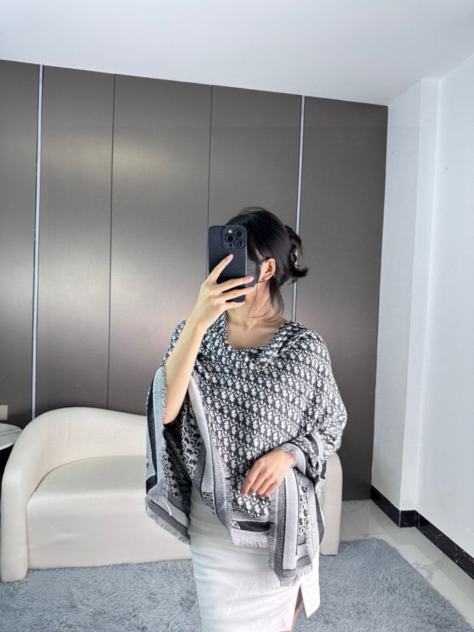 Dior scarf Dior shawl Classic lettering with the gorgeous texture of silk and wool blend, it goes — AAA Quality Replica — photo 2