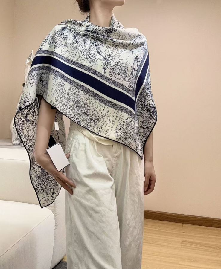 Dior scarf 𝐃𝐈𝐎𝐑 𝟐𝟓 Autumn and Winter New "Scottish Jouy Scarf" — AAA Quality Replica — photo 2