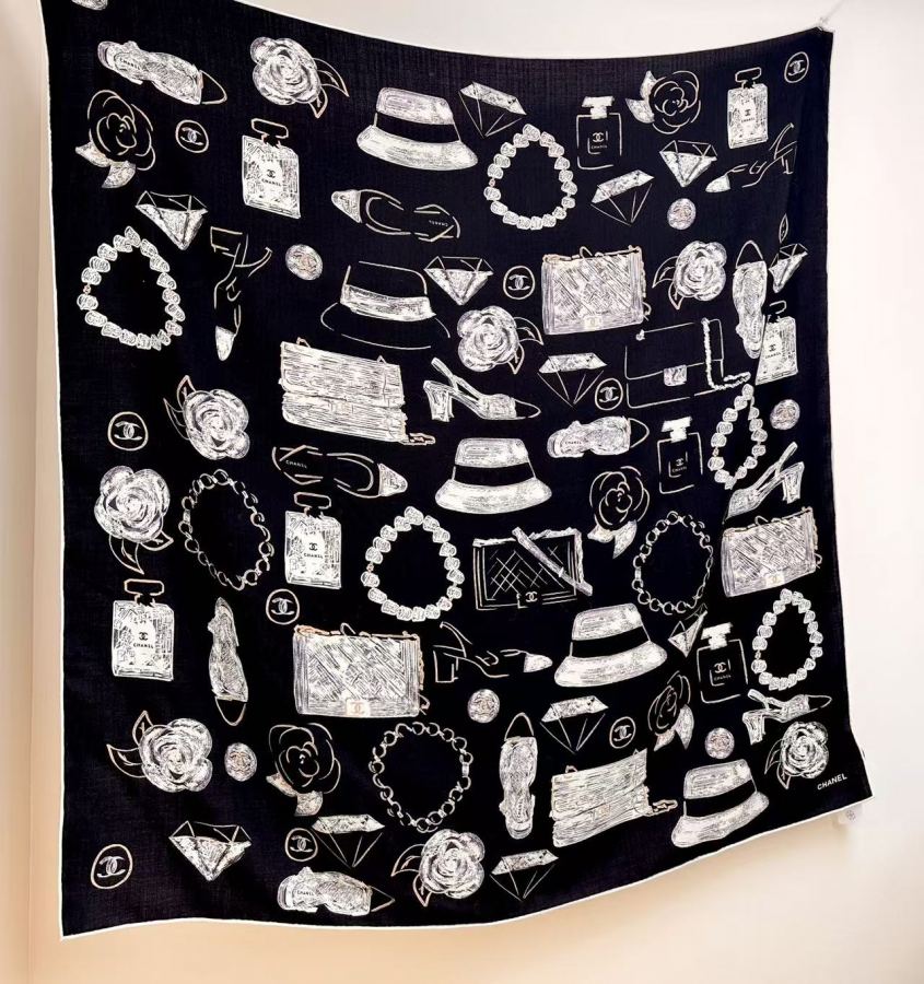 Chanel scarf With a bit of powdery fragrance — AAA Quality Replica — photo 4