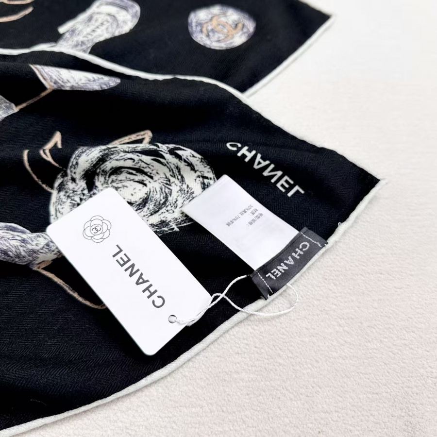 Chanel scarf With a bit of powdery fragrance — AAA Quality Replica — photo 9