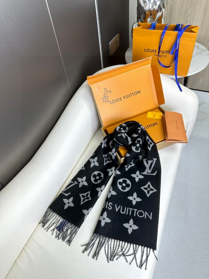 LV glasses ▪ LV Simply LV Monogram Louis Vuitton Reykjavik Logomania 34*180cm 100% — 1:1 Replica For Sale — photo 5