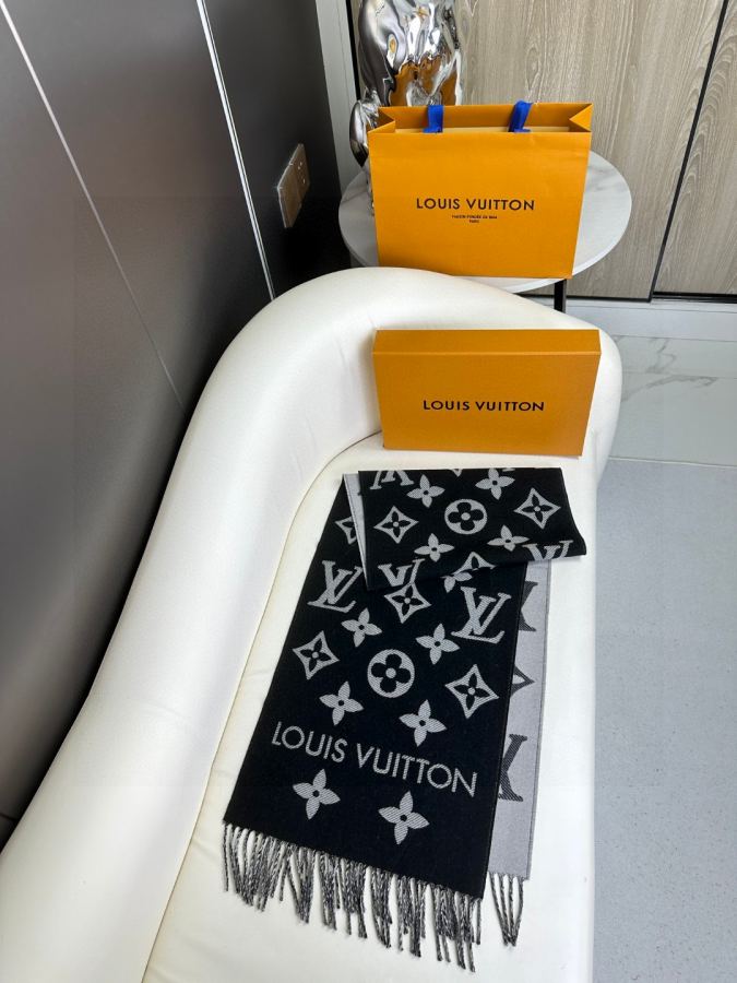 LV glasses ▪ LV Simply LV Monogram Louis Vuitton Reykjavik Logomania 34*180cm 100% — 1:1 Replica For Sale — photo 6