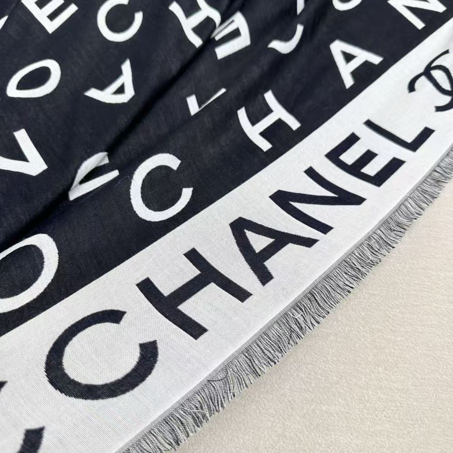 Chanel scarf 𝐂HANEL 2025 New Arrival 58% 24% 18% 140x140cm — 1:1 Replica For Sale — photo 8