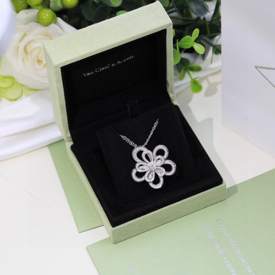 Van Cleef & Arpels Gioielli 8 Vca Flowerlace Scheletro — photo 5