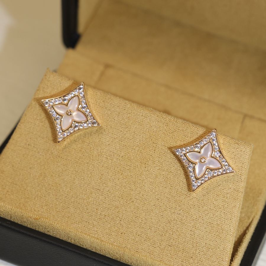 Louis Vuitton Jewelry Luxury LV earrings, 925 sterling silver needles, matte gold material, flying — Premium Replica — photo 6