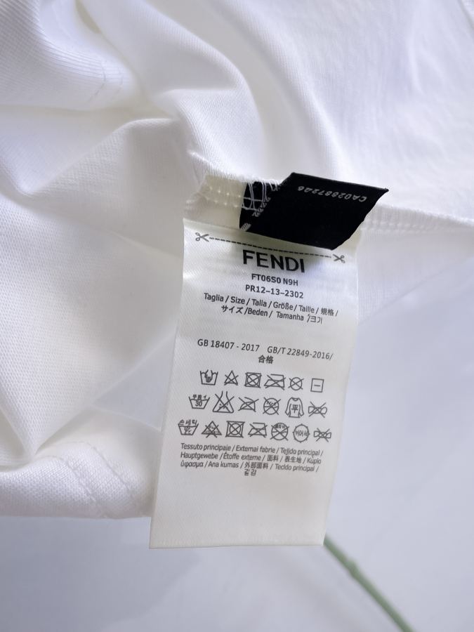 Fendi Herren Fendi26 New T Logo — photo 8