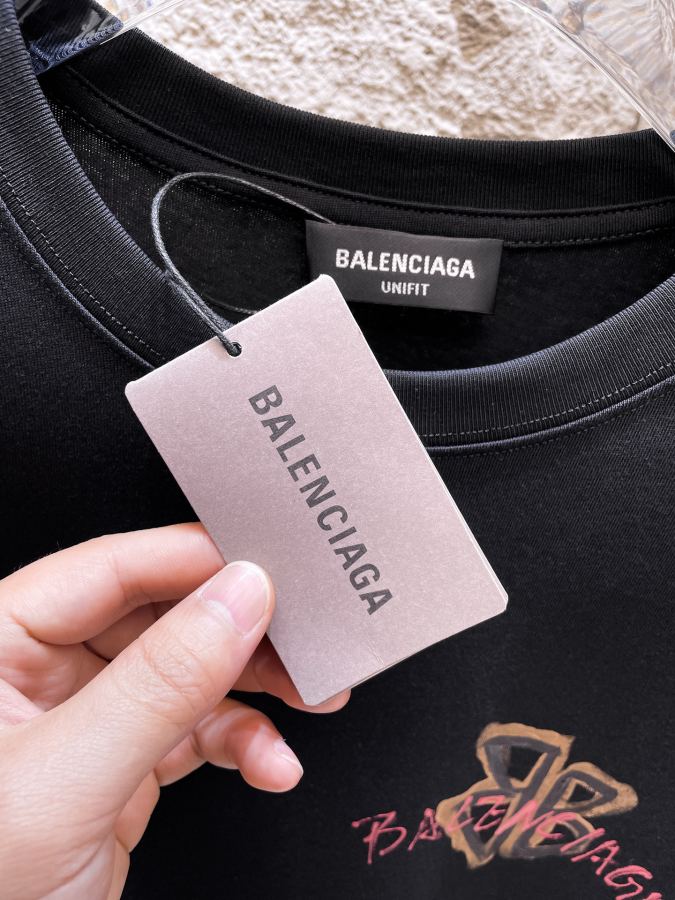 BALENCIAGA men BALENCIAGA 26 SS New T logo. — Premium Replica — photo 6