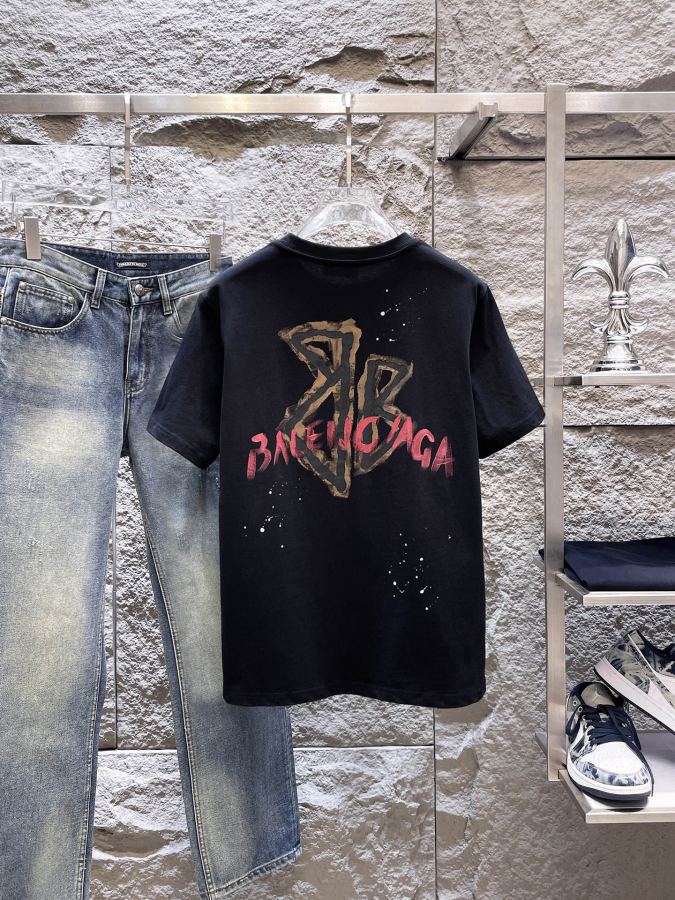 BALENCIAGA men BALENCIAGA 26 SS New T logo. — Premium Replica — photo 11