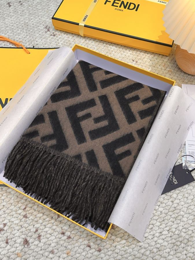 Fendi scarf VS Fendi FF Up:100% 45 170cm — 1:1 Replica — photo 2