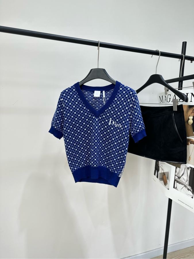 Dior Women [D dark blue and white mesh V-neck knitted short sleeves] — 1:1 Replica