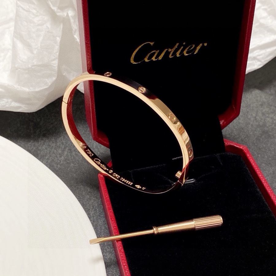Cartier Jewelry Cartier LOVE 18k / / logo 360 — 1:1 Replica For Sale — photo 4