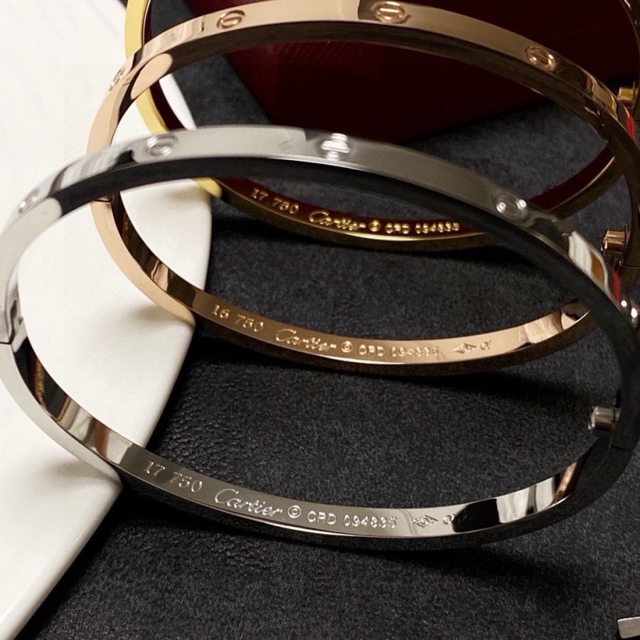 Cartier Jewelry Cartier LOVE 18k / / logo 360 — 1:1 Replica For Sale — photo 2