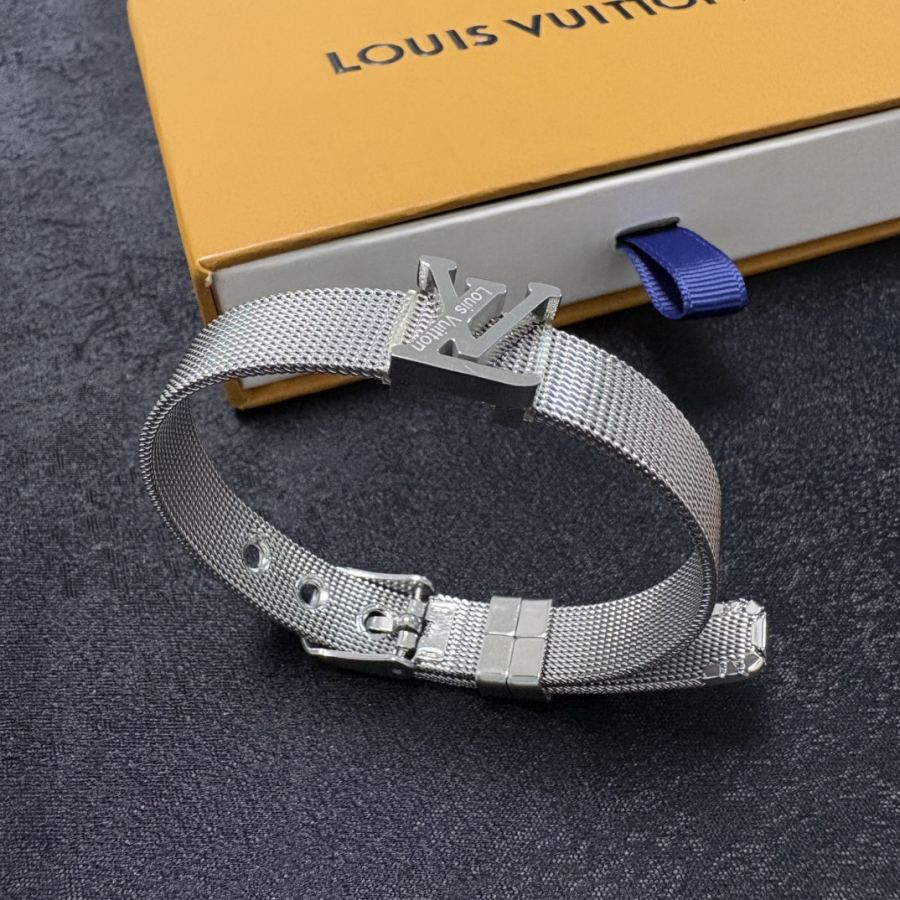 Louis Vuitton Jewelry New Arrival LV bracelet Louis Vuitton 14 K MM — 1:1 Replica — photo 5