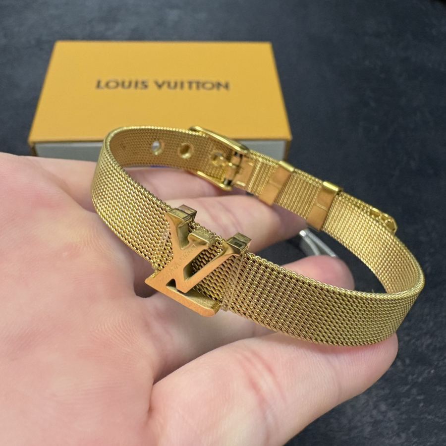 Louis Vuitton Jewelry New Arrival LV bracelet Louis Vuitton 14 K MM — 1:1 Replica — photo 8