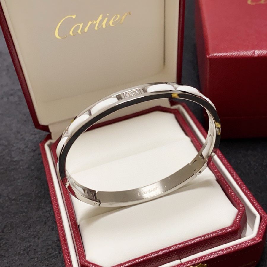 Cartier Jewelry Cartier 18k logo 360 — 1:1 Replica For Sale — photo 7