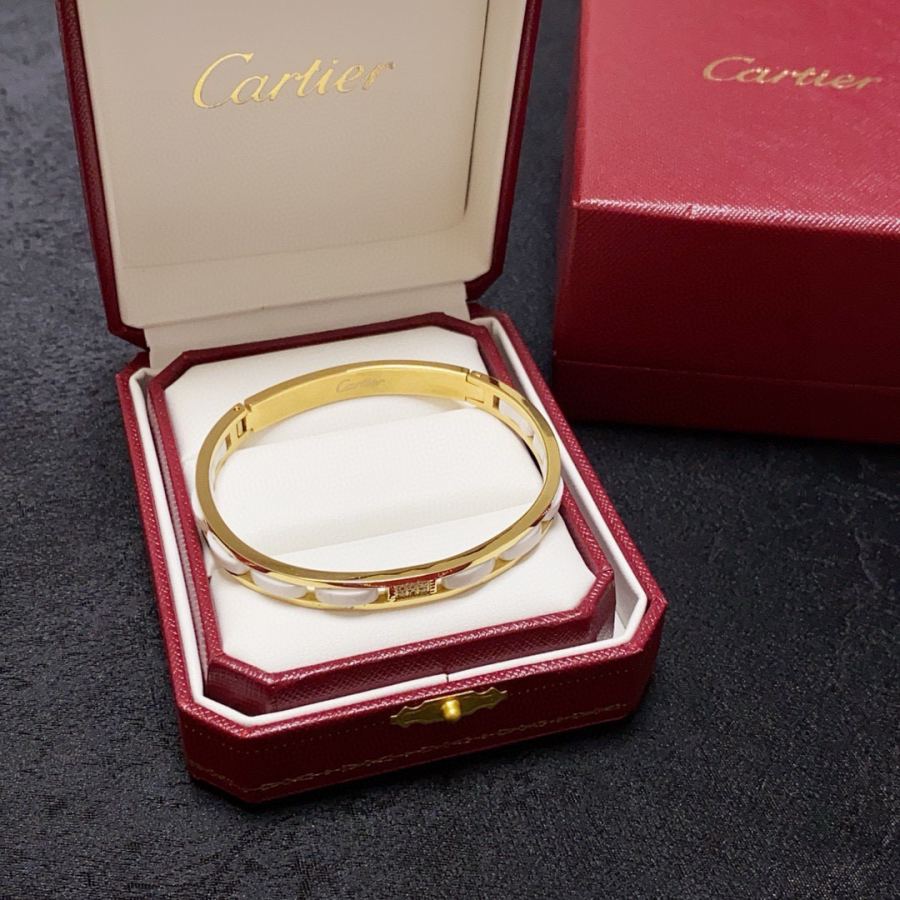 Cartier Jewelry Cartier 18k logo 360 — 1:1 Replica For Sale — photo 5