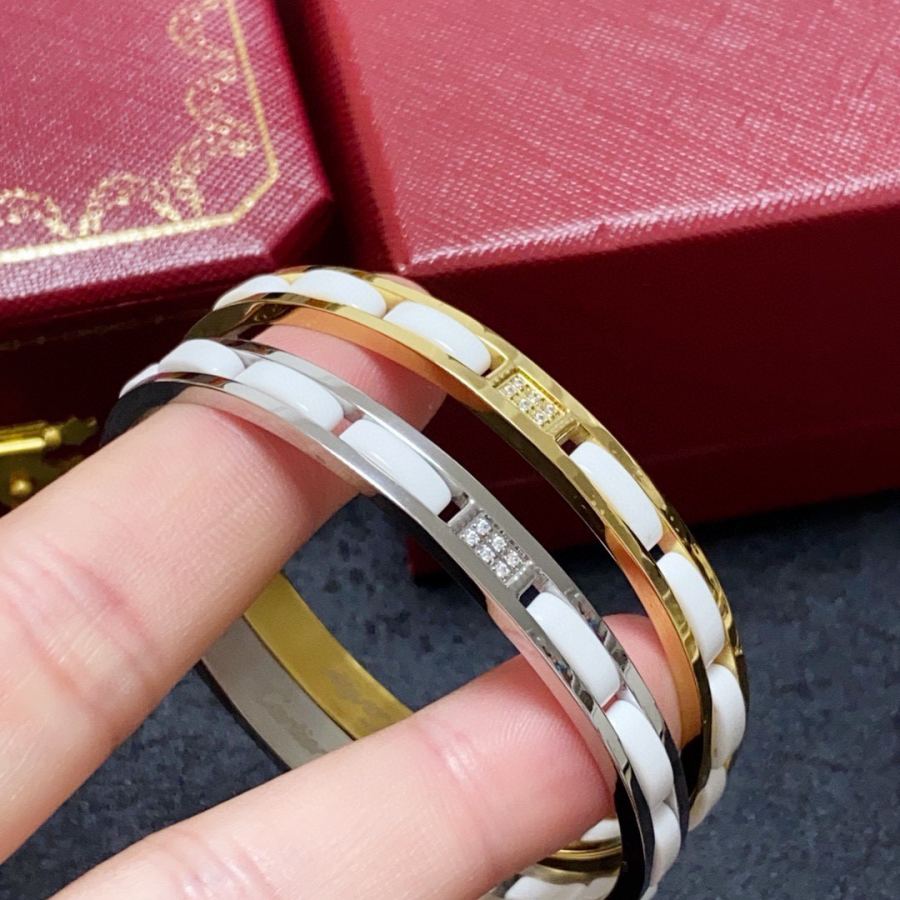 Cartier Jewelry Cartier 18k logo 360 — 1:1 Replica For Sale — photo 8