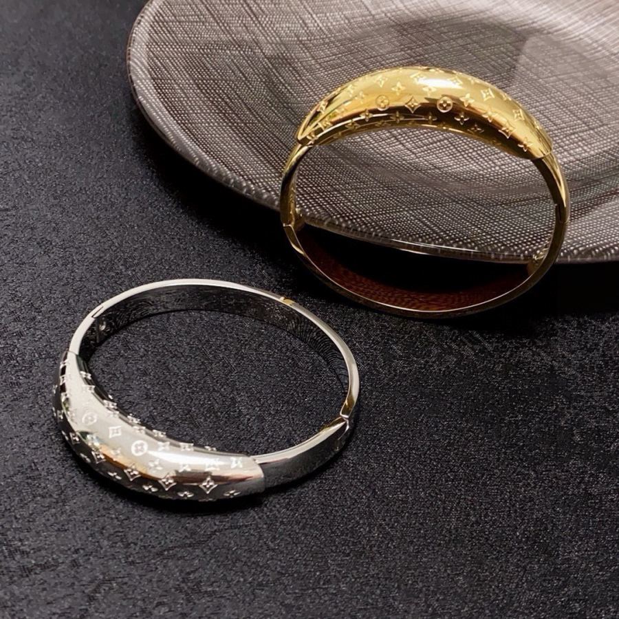 Louis Vuitton Jewelry New Arrival LV Louis Vuitton 14 K MM — Premium Replica — photo 6