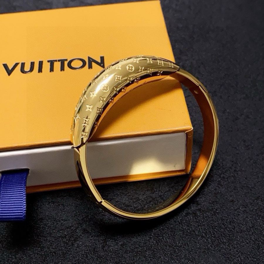 Louis Vuitton Jewelry New Arrival LV Louis Vuitton 14 K MM — Premium Replica — photo 5