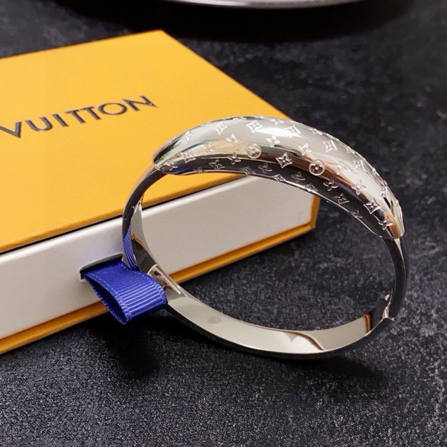 Louis Vuitton Jewelry New Arrival LV Louis Vuitton 14 K MM — Premium Replica — photo 8