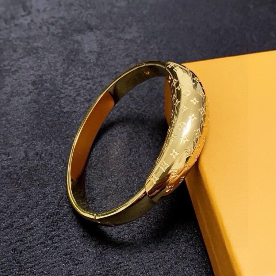 Louis Vuitton Jewelry New Arrival LV Louis Vuitton 14 K MM — Premium Replica — photo 4