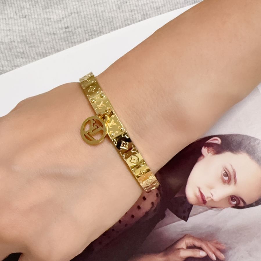 Louis Vuitton Jewelry New Arrival LV Louis Vuitton 14 K MM — Premium Replica