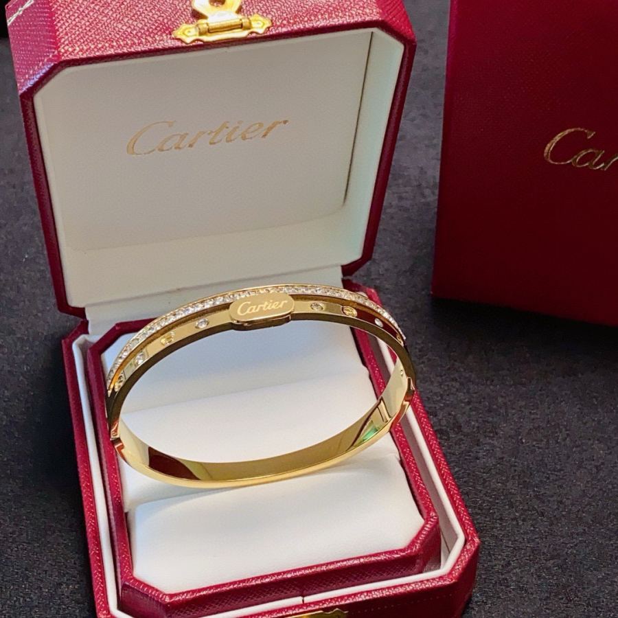 Cartier Jewelry Cartier 18k logo 360 — Premium Replica — photo 6