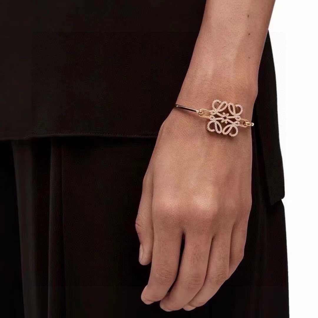 Loewe Jewelry New LOEWE L0 EWE Anagram LOEWE ZP — 1:1 Replica For Sale — photo 3