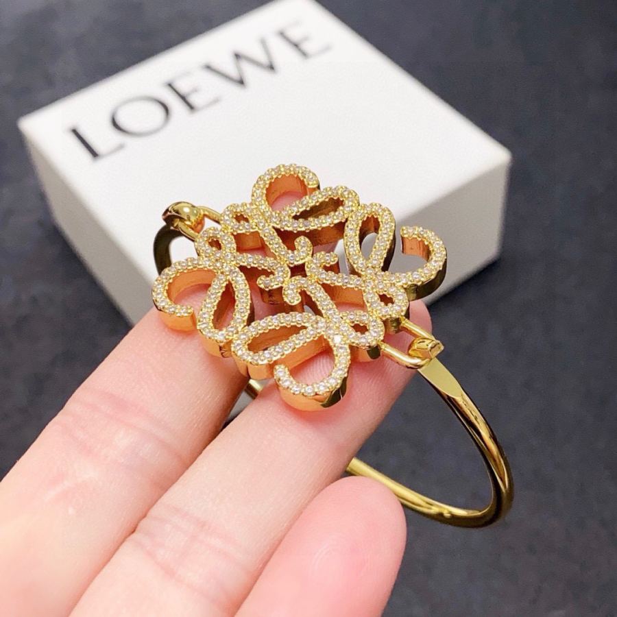 Loewe Jewelry New LOEWE L0 EWE Anagram LOEWE ZP — 1:1 Replica For Sale — photo 8