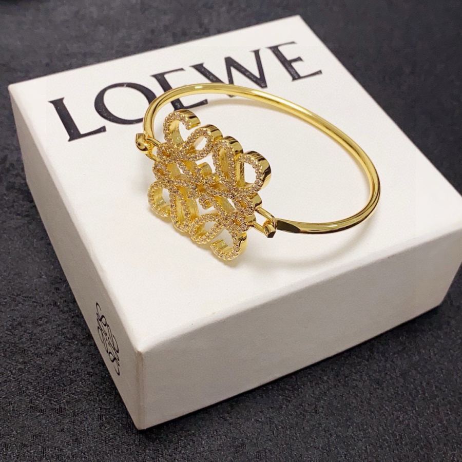 Loewe Jewelry New LOEWE L0 EWE Anagram LOEWE ZP — 1:1 Replica For Sale — photo 4