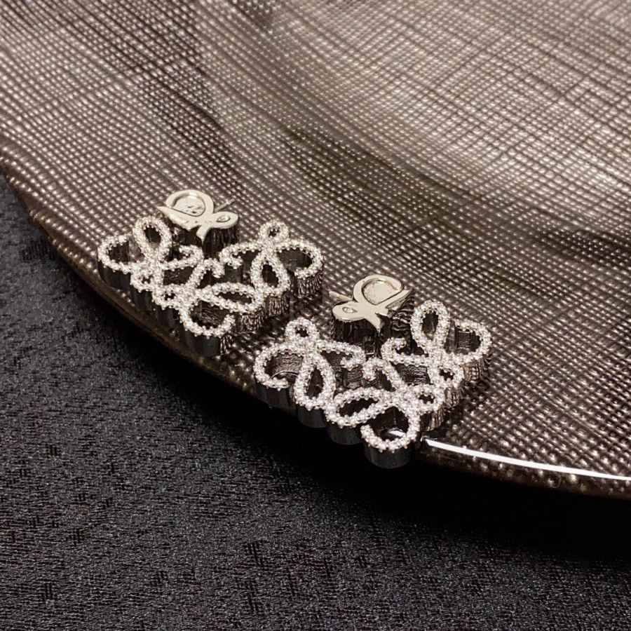 Loewe Jewelry New LOEWE L0 EWE Anagram LOEWE ZP — 1:1 Replica — photo 7