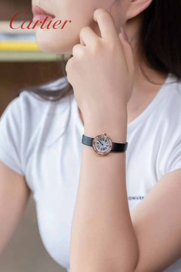 Cartier Watches Cartier LOVE Series｜Put Parisian elegance on your wrist — 1:1 Replica — photo 3