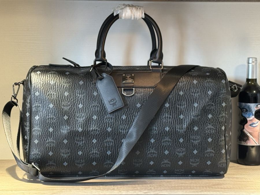 MCM bag mcm must-have travel items for trendy men, classic travel bag, original molded custom hardware, — 1:1 Replica — photo 7