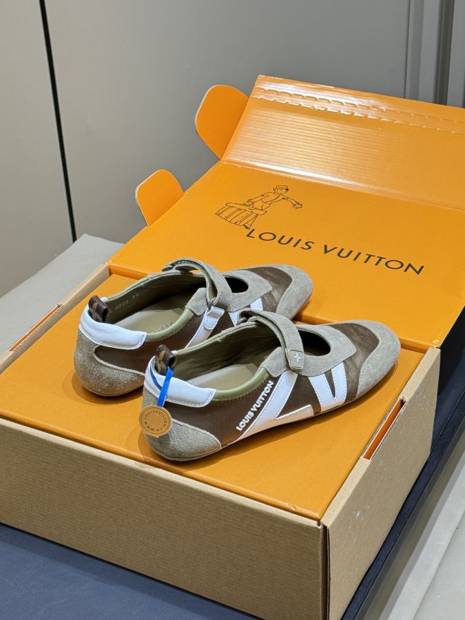 LV women's shoes LV ss26 new arrival — Premium Replica — photo 6