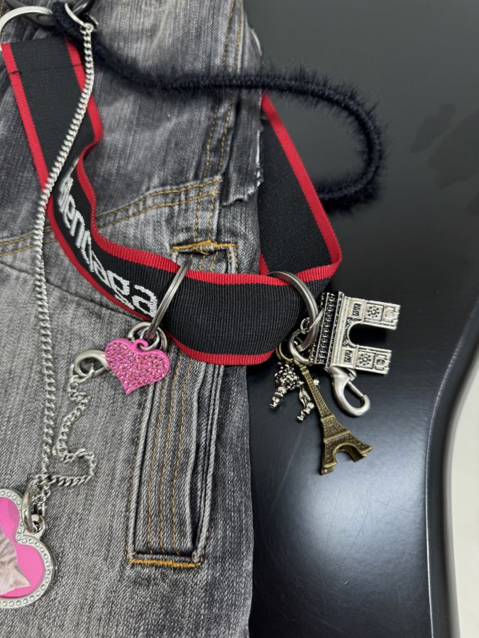 BALENCIAGA Women 𝐵𝑎𝑙𝑒𝑛𝑐 𝑎𝑔*New arrival chain pendant large silhouette denim — 1:1 Replica — photo 6