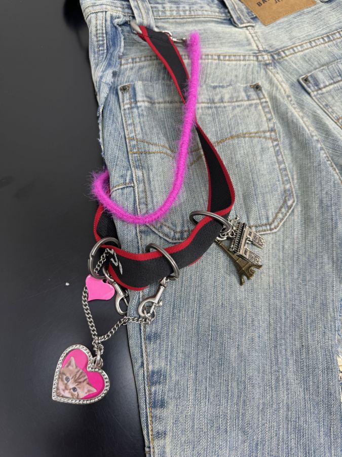 BALENCIAGA Women 𝐵𝑎𝑙𝑒𝑛𝑐 𝑎𝑔*New arrival chain pendant large silhouette denim — Premium Replica — photo 7