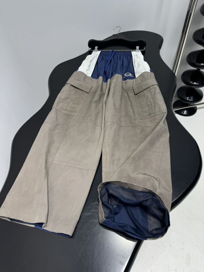 BALENCIAGA Women 𝐵𝑎𝑙𝑒𝑛𝑐𝑖𝑎𝑔* BASKETBALL SERIES - BAGGY — 1:1 Replica For Sale — photo 4