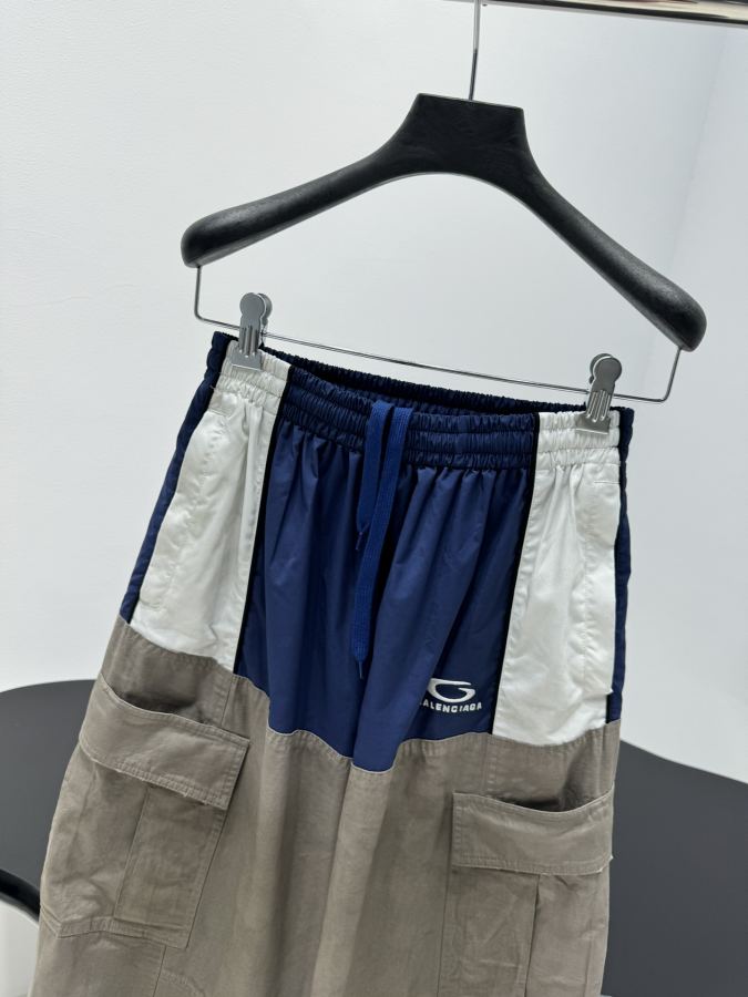 BALENCIAGA Women 𝐵𝑎𝑙𝑒𝑛𝑐𝑖𝑎𝑔* BASKETBALL SERIES - BAGGY — 1:1 Replica For Sale — photo 2